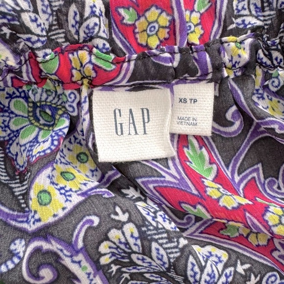 GAP Sleeveless Ruffle Shirt - Picture 4 of 5